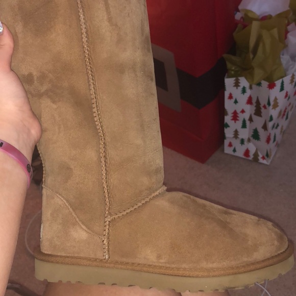 Y’all Chestnut Uggs - Picture 2 of 6